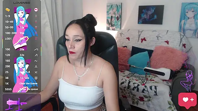 Snapshot of yeliana_sexxy chatting on February 15, 3:31 am yeliana sexxy online show from February 15, 3:31 am