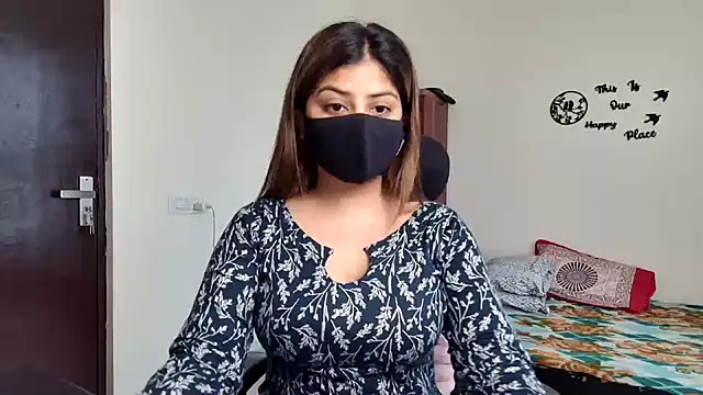 Hoty-Shivangi online show from February 26, 8:57 am