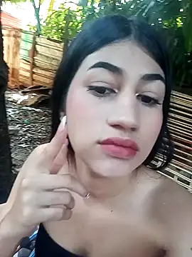 Julix A online show from December 15, 4:04 pm