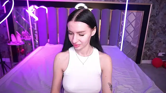 Snow WhiteeeX online show from March 31, 5:41 am