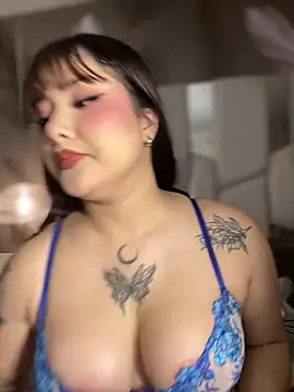 Snapshot of AHRI_LEE chatting on December 13, 2:10 am AHRI LEE online show from December 13, 2:10 am