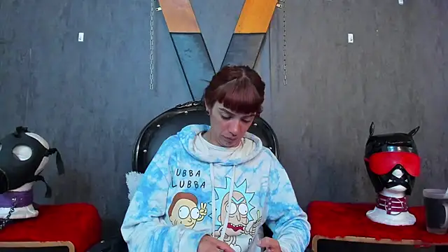 Snapshot of IvanaFetish chatting on January 28, 3:57 am IvanaFetish online show from January 28, 3:57 am