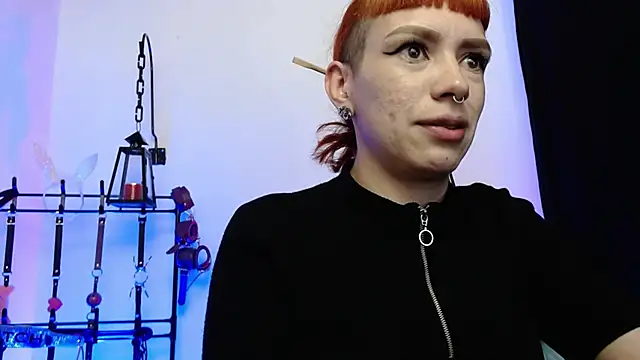 Snapshot of IvanaFetish chatting on November 4, 10:31 pm IvanaFetish online show from November 4, 10:31 pm