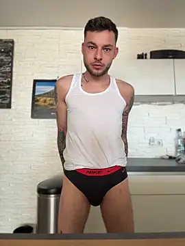 hottwoboys online show from June 20, 7:00 am
