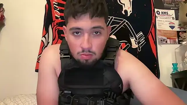 hornycollegestudenthung online show from November 1, 2:46 am