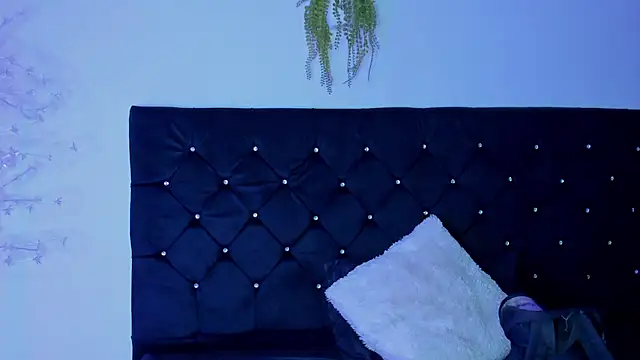 Snapshot of Natasha_by chatting on March 18, 3:53 pm Natasha by online show from March 18, 3:53 pm