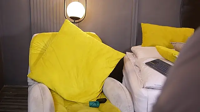 Austin bolt online show from April 18, 1:53 am