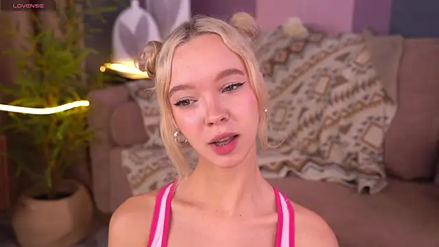  AlinaBailey online show from September 22, 8:27 am