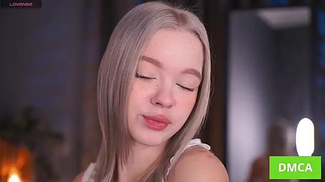  AlinaBailey online show from November 20, 7:30 am