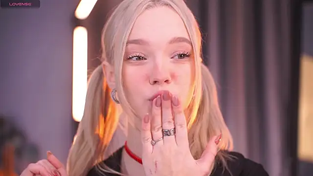  AlinaBailey online show from December 2, 7:36 am