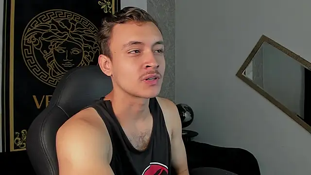 Desmon Clark online show from January 4, 8:48 pm