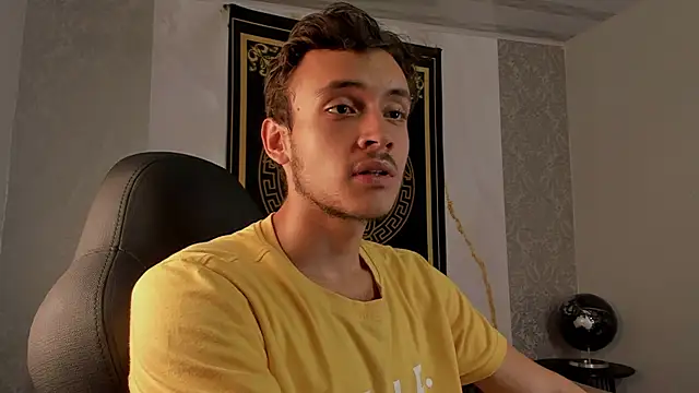 Desmon Clark online show from February 7, 11:24 pm