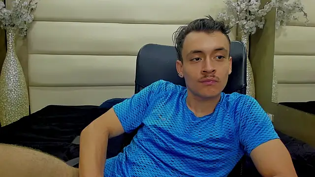 Desmon Clark online show from March 11, 7:15 am