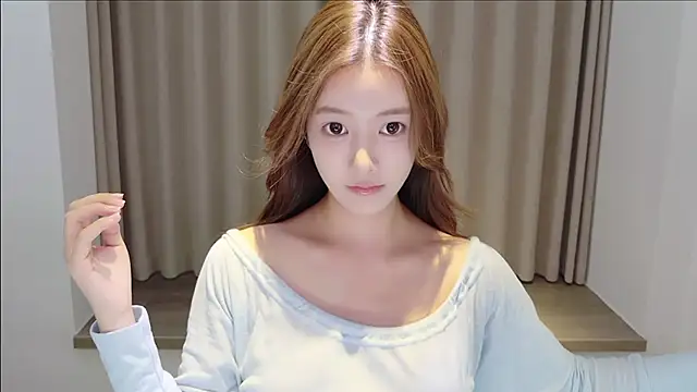 initial-lucky online show from May 19, 2:12 pm