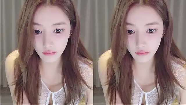 initial-lucky online show from May 24, 2:44 pm