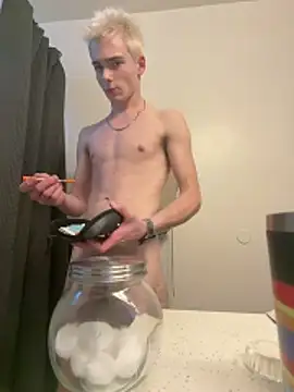 Snapshot of cbuchanan15 chatting on February 26, 12:42 am cbuchanan15 online show from February 26, 12:42 am