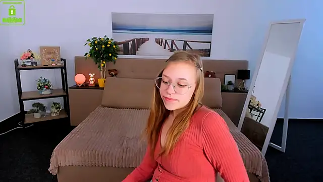 LayriantaVee online show from March 1, 10:02 am