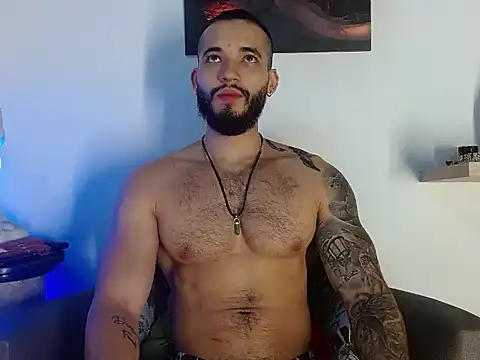 Snapshot of Morgann_jones chatting on May 28, 1:52 pm Morgann jones online show from May 28, 1:52 pm