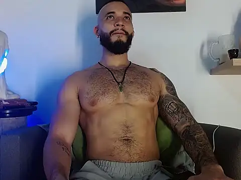 Snapshot of Morgann_jones chatting on May 30, 11:35 pm Morgann jones online show from May 30, 11:35 pm