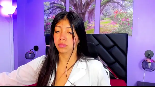 KimberlyVillaLobos online show from September 16, 11:55 am