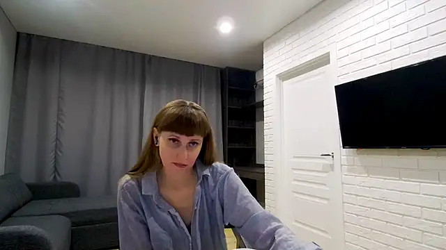 Daniella Lorente online show from May 24, 10:37 pm
