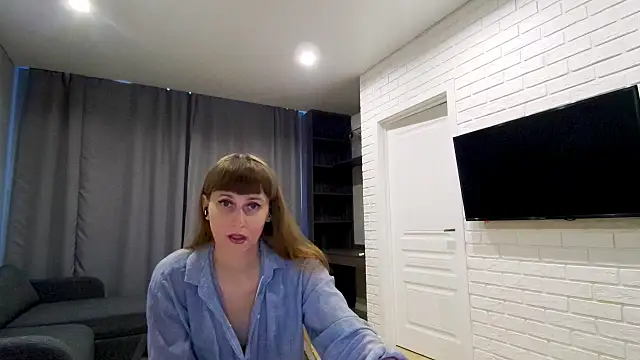 Daniella Lorente online show from May 28, 4:48 pm