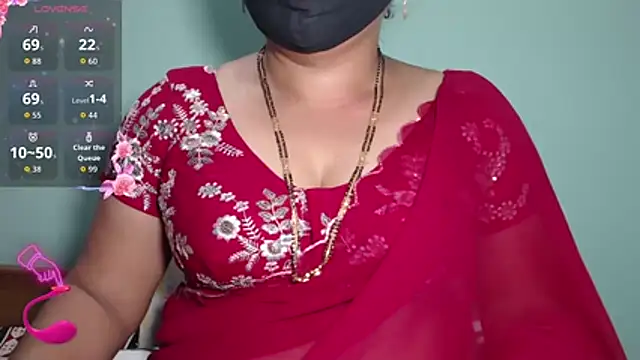 Queen sakshi online show from December 3, 7:01 pm