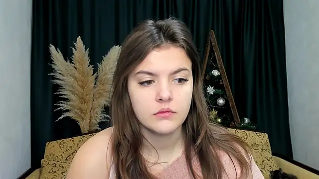 Snapshot of showmeparadise chatting on January 22, 2:14 pm showmeparadise online show from January 22, 2:14 pm