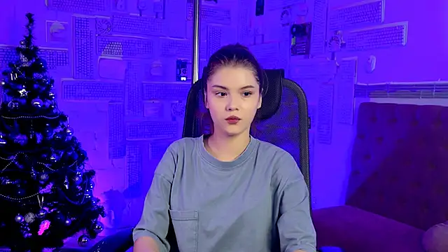 Snapshot of EvaThopson chatting on December 9, 12:08 pm EvaThopson online show from December 9, 12:08 pm