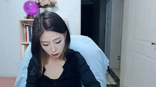 SuSushi728 online show from May 9, 3:06 pm