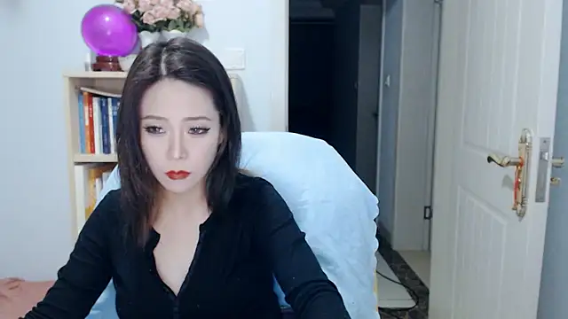 SuSushi728 online show from May 24, 3:17 pm