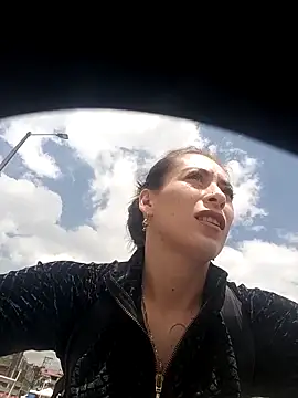 Snapshot of Tefannyy_ chatting on February 20, 4:14 pm Tefannyy online show from February 20, 4:14 pm