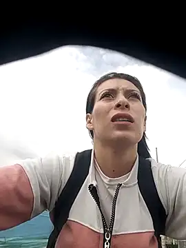 Snapshot of Tefannyy_ chatting on March 6, 2:51 pm Tefannyy online show from March 6, 2:51 pm