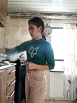 Snapshot of Tefannyy_ chatting on September 9, 4:39 pm Tefannyy online show from September 9, 4:39 pm