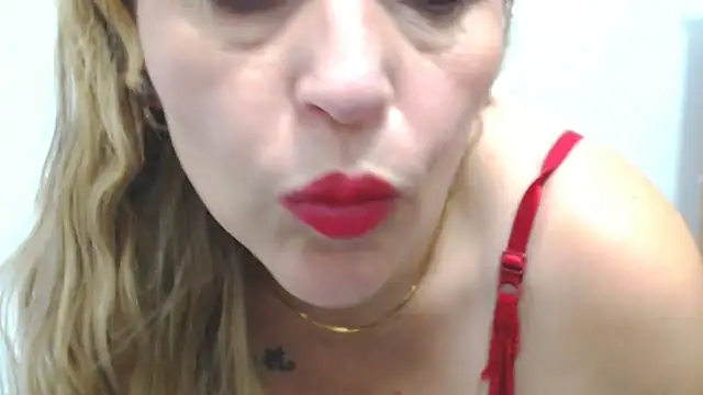 ariellth online show from December 22, 11:13 pm