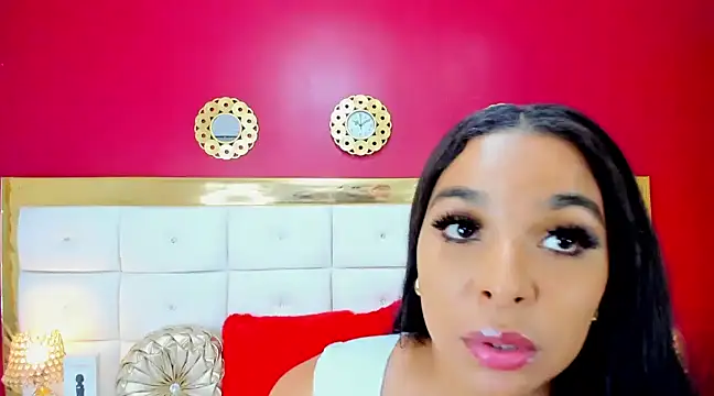 Snapshot of EileenBenzon chatting on January 24, 7:08 am EileenBenzon online show from January 24, 7:08 am