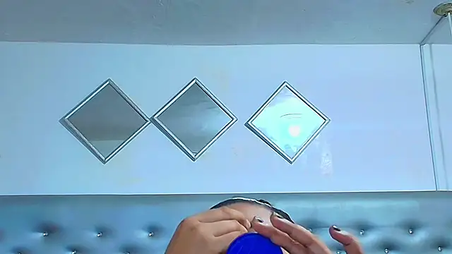 Snapshot of EileenBenzon chatting on November 6, 2:40 pm EileenBenzon online show from November 6, 2:40 pm