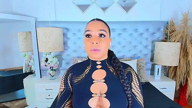 Snapshot of EileenBenzon chatting on February 15, 4:53 am EileenBenzon online show from February 15, 4:53 am