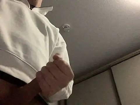 Snapshot of neilho1 chatting on January 19, 3:32 pm neilho1 online show from January 19, 3:32 pm