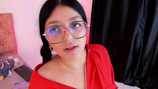 Snapshot of lana_dol chatting on January 28, 3:25 pm lana dol online show from January 28, 3:25 pm