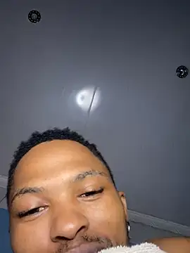 Snapshot of BlueIceCube chatting on January 15, 4:36 am BlueIceCube online show from January 15, 4:36 am