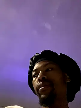 Snapshot of BlueIceCube chatting on September 18, 8:00 pm BlueIceCube online show from September 18, 8:00 pm