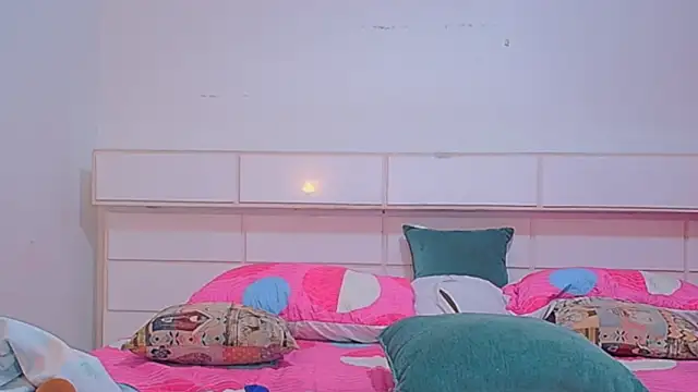 GREATNIPLES online show from November 12, 10:48 am