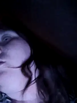 CurvyMilf1992 online show from October 17, 6:54 pm