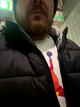 Snapshot of Johny69xo chatting on October 12, 3:49 am Johny69xo online show from October 12, 3:49 am