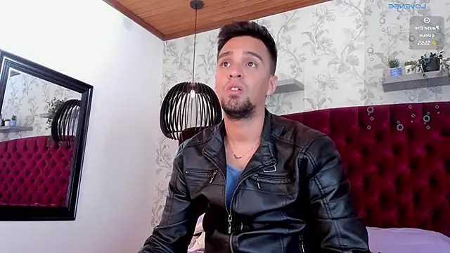 Snapshot of Edward_max chatting on January 27, 5:14 am Edward max online show from January 27, 5:14 am
