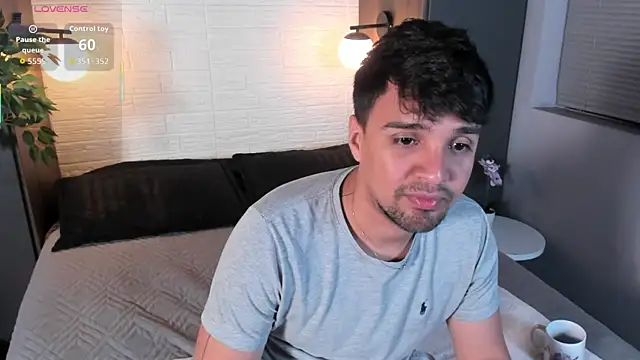 Edward max online show from April 7, 4:02 am