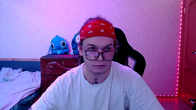 Steve Mi online show from September 15, 1:33 pm