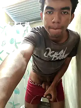 Snapshot of Reynold2608 chatting on January 26, 5:23 pm Reynold2608 online show from January 26, 5:23 pm