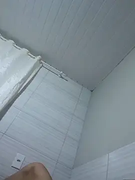 Snapshot of novdotado chatting on February 1, 12:40 am novdotado online show from February 1, 12:40 am